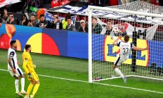 九游娱乐首页-包含热刺主场带球通过，小组第一无悬念的词条