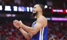 九游体育直播-勇士战胜快船，总比分已领先-，队伍状态火热的简单介绍