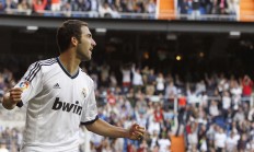 九游体育官方入口-哈利伯顿爆发引领山西队战术革命，团队篮球收割吉林显统治力