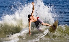 九游体育APP-当法兰西红魔遇见东瀛魔法师，曼联收购案背后的久保建英现象