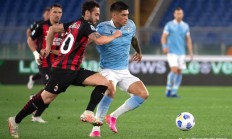 九游娱乐官方网站-包含拉齐奥防守线失误，导致连续两场失利的词条