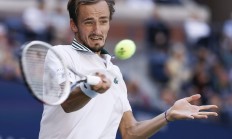 九游app下载-美网力克温网，梅德韦杰夫高光表现的简单介绍