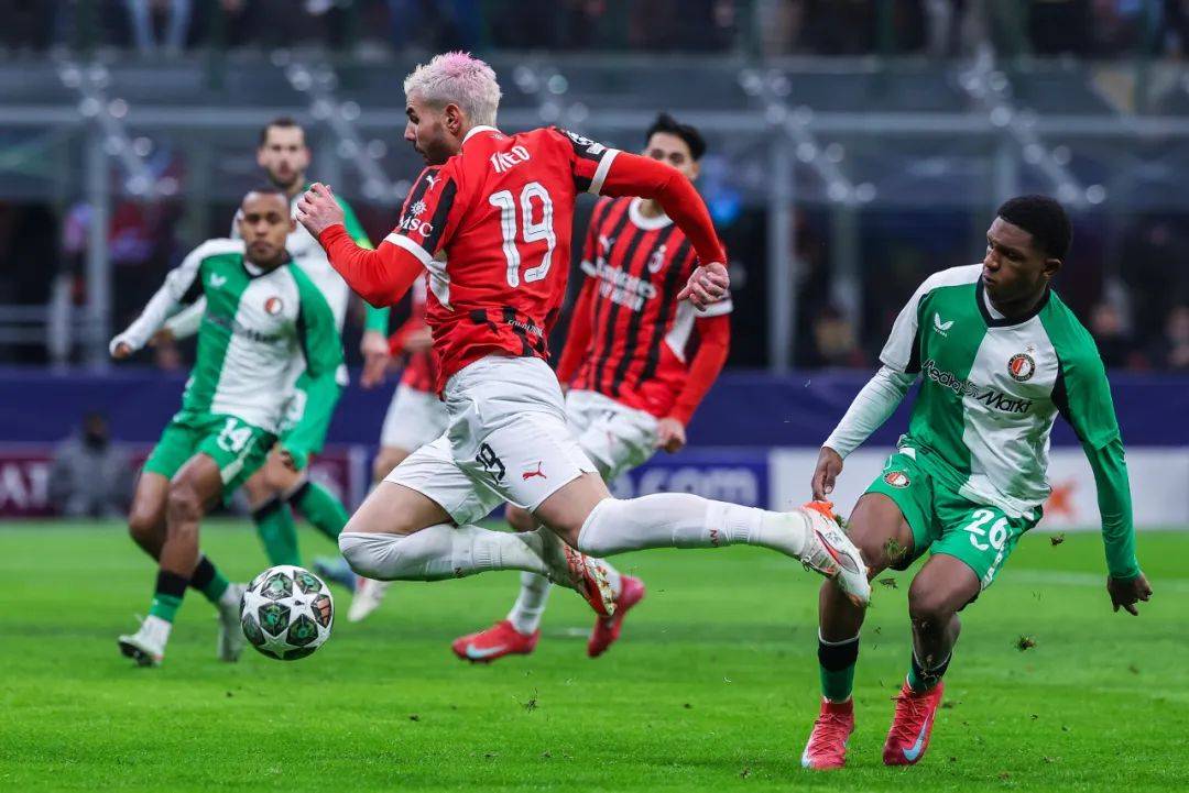 欧冠热身赛爆冷,巴塞罗那意甲球队不敌 欧冠热身赛爆冷,巴塞罗那意甲球队不敌