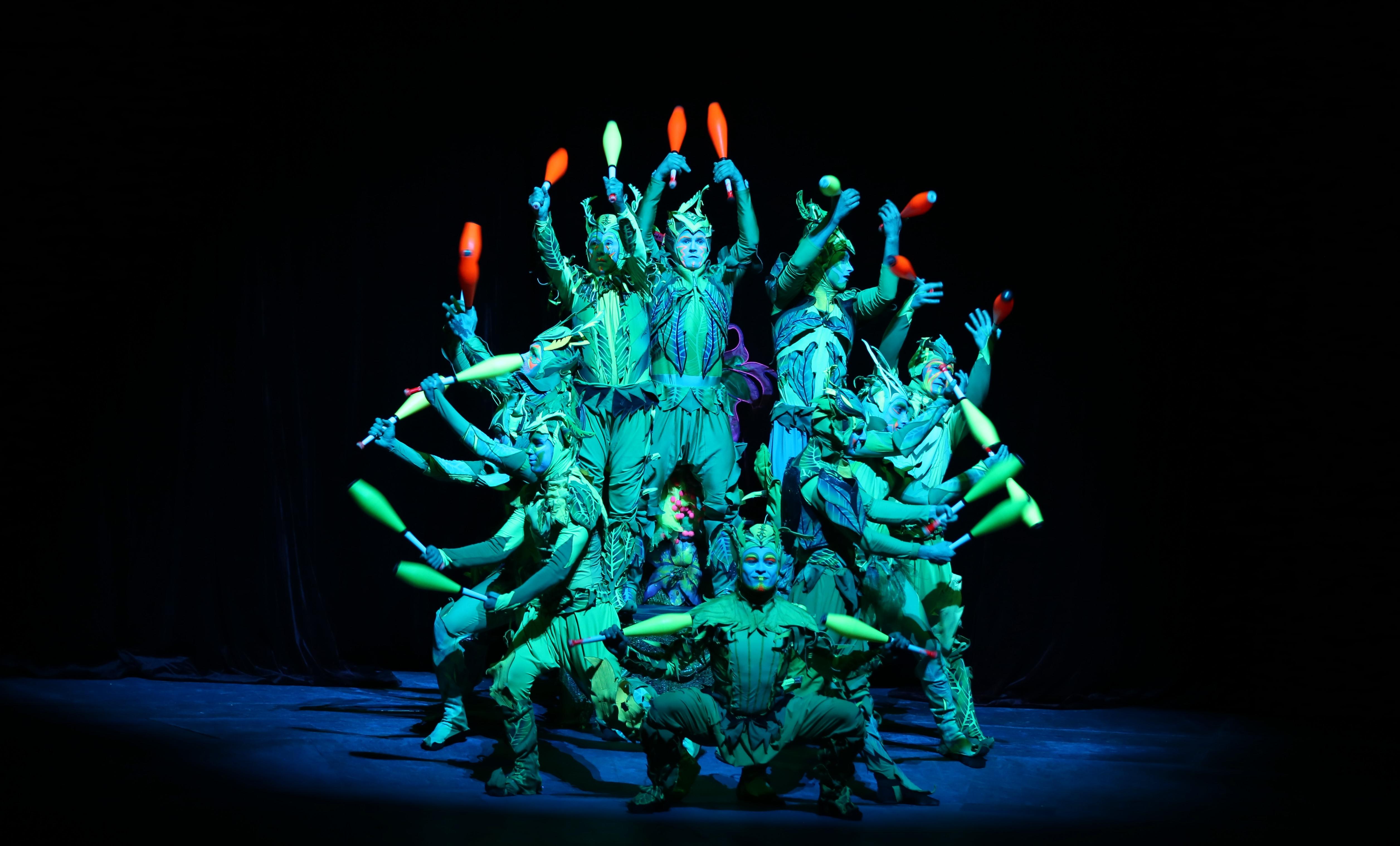 球场狂飙猛进,场面惊心动魄的简单介绍 球场狂飙猛进,场面惊心动魄的简单介绍