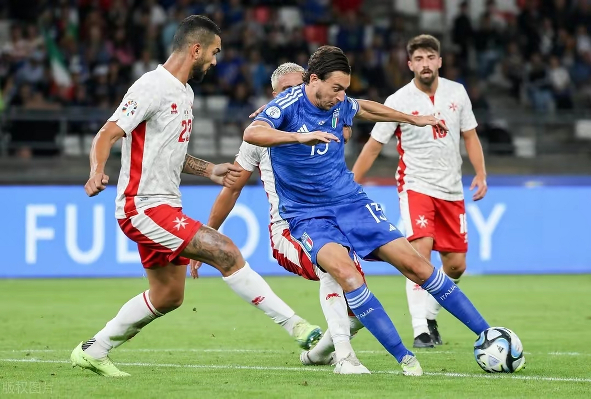 包含实力对比!欧洲预选赛豪强争霸,逐鹿赛场的词条 包含实力对比!欧洲预选赛豪强争霸,逐鹿赛场的词条