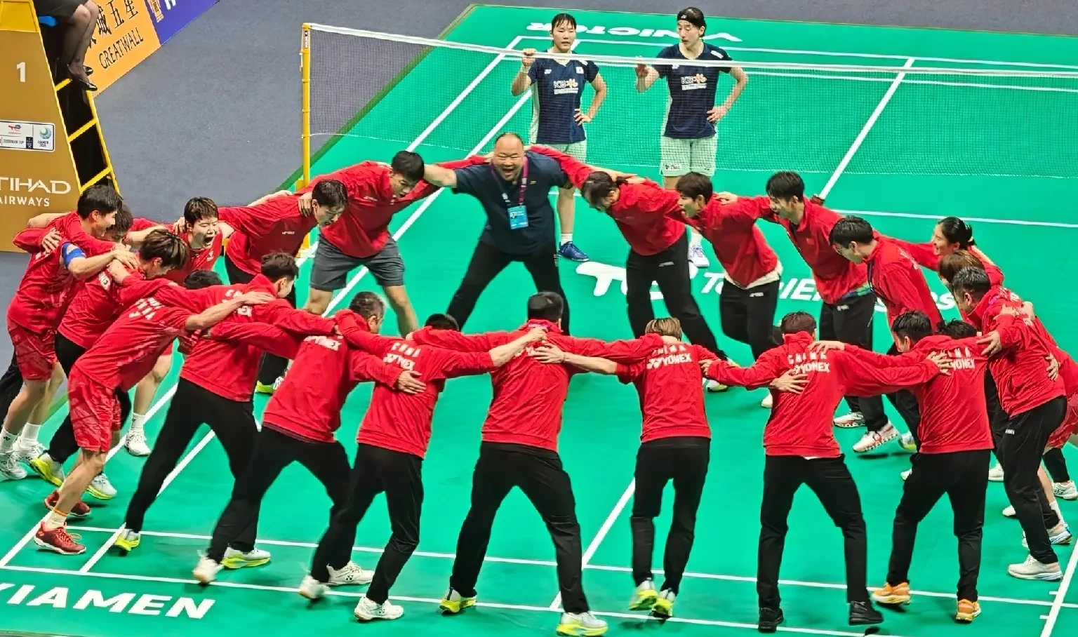 包含运动员和教练团队合作默契,共同努力取得胜利的词条 包含运动员和教练团队合作默契,共同努力取得胜利的词条