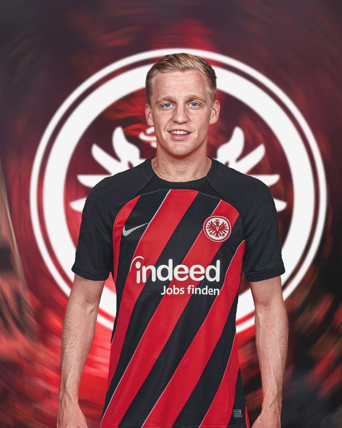 弗兰克福队豪取三分,小组领先优势巩固的简单介绍 弗兰克福队豪取三分,小组领先优势巩固的简单介绍