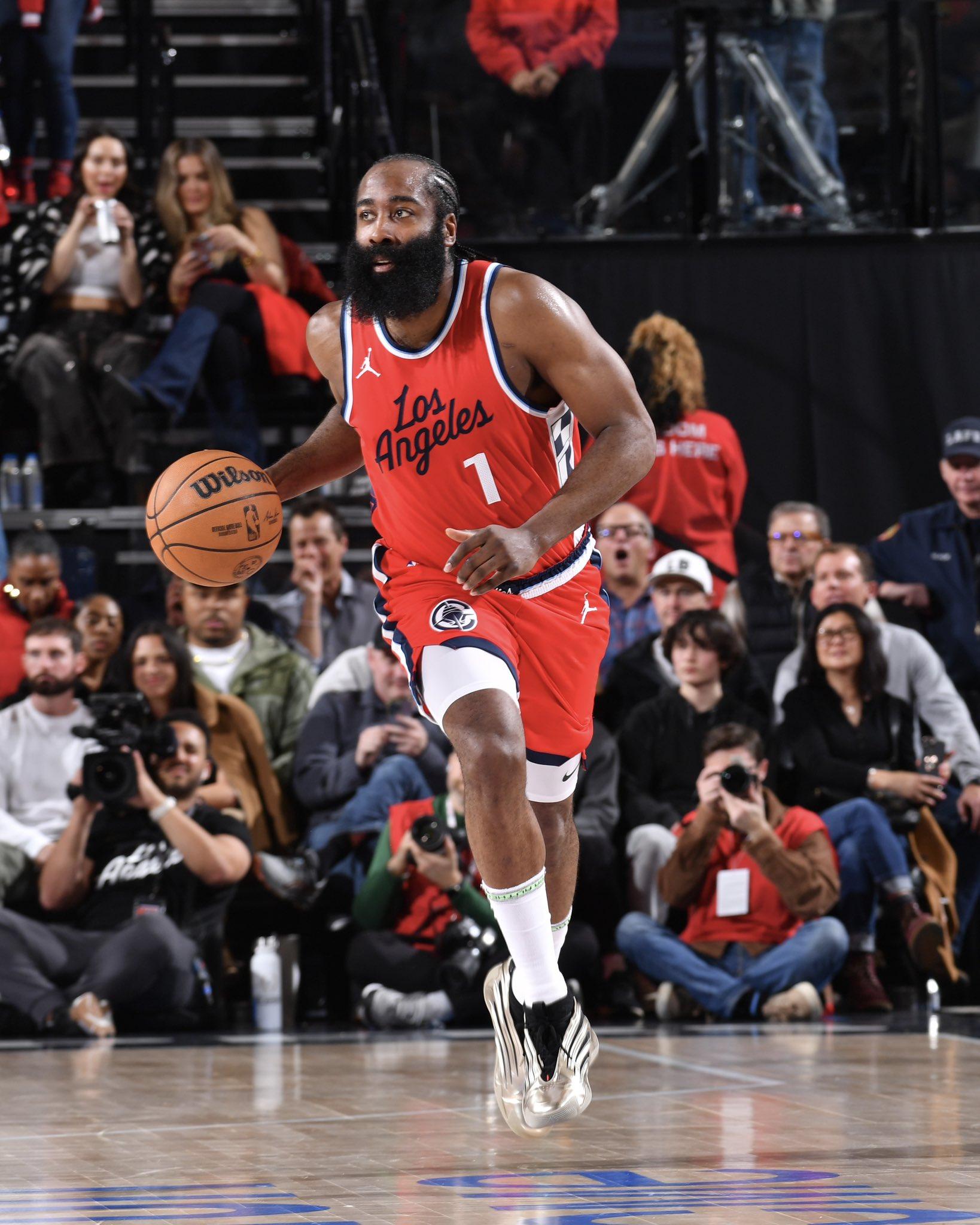 火箭队客场获胜,哈登砍下+得分的简单介绍 火箭队客场获胜,哈登砍下+得分的简单介绍